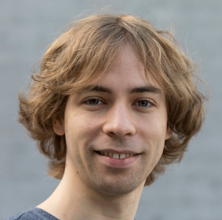 Daniel Gruss