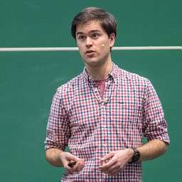 Tim W R Möhlmann