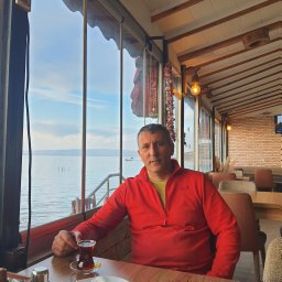 Erdal Demir