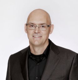 Peter R. Darke