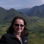 Nora H. Oleas