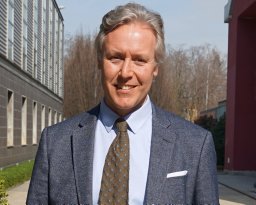 Thomas E. Johnsen