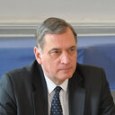 Paul J Porr