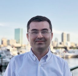 Zikri Bayraktar