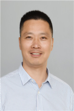 Manfeng Hu