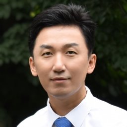 Uisung Lee