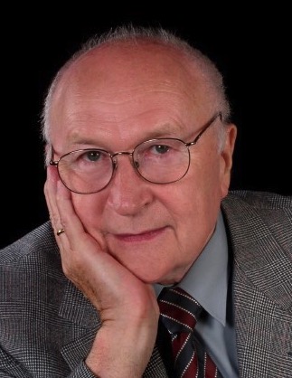 Zbylut J. Twardowski