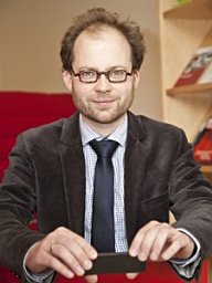 Simon W. Ginzinger