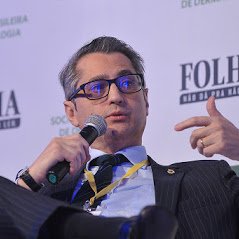 Silva de Castro Caio Cesar