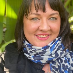 Raechel Johns