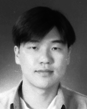 Dong-Su Lee