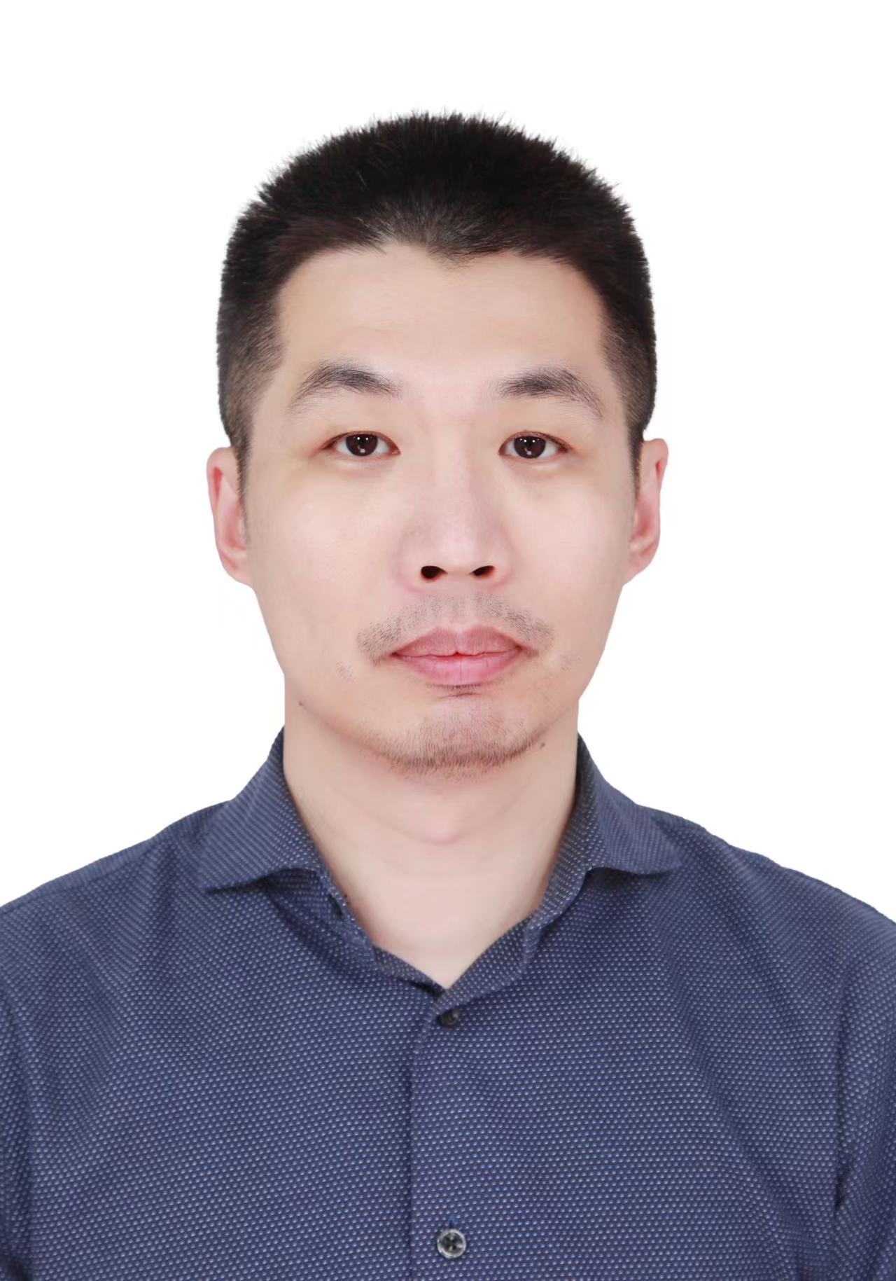 Zhongyang Li