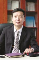 Junwei Yan