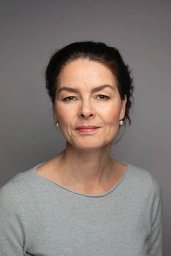 Charlotte L. Zuur