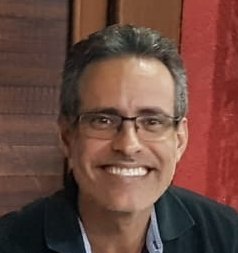 Eduardo Naves