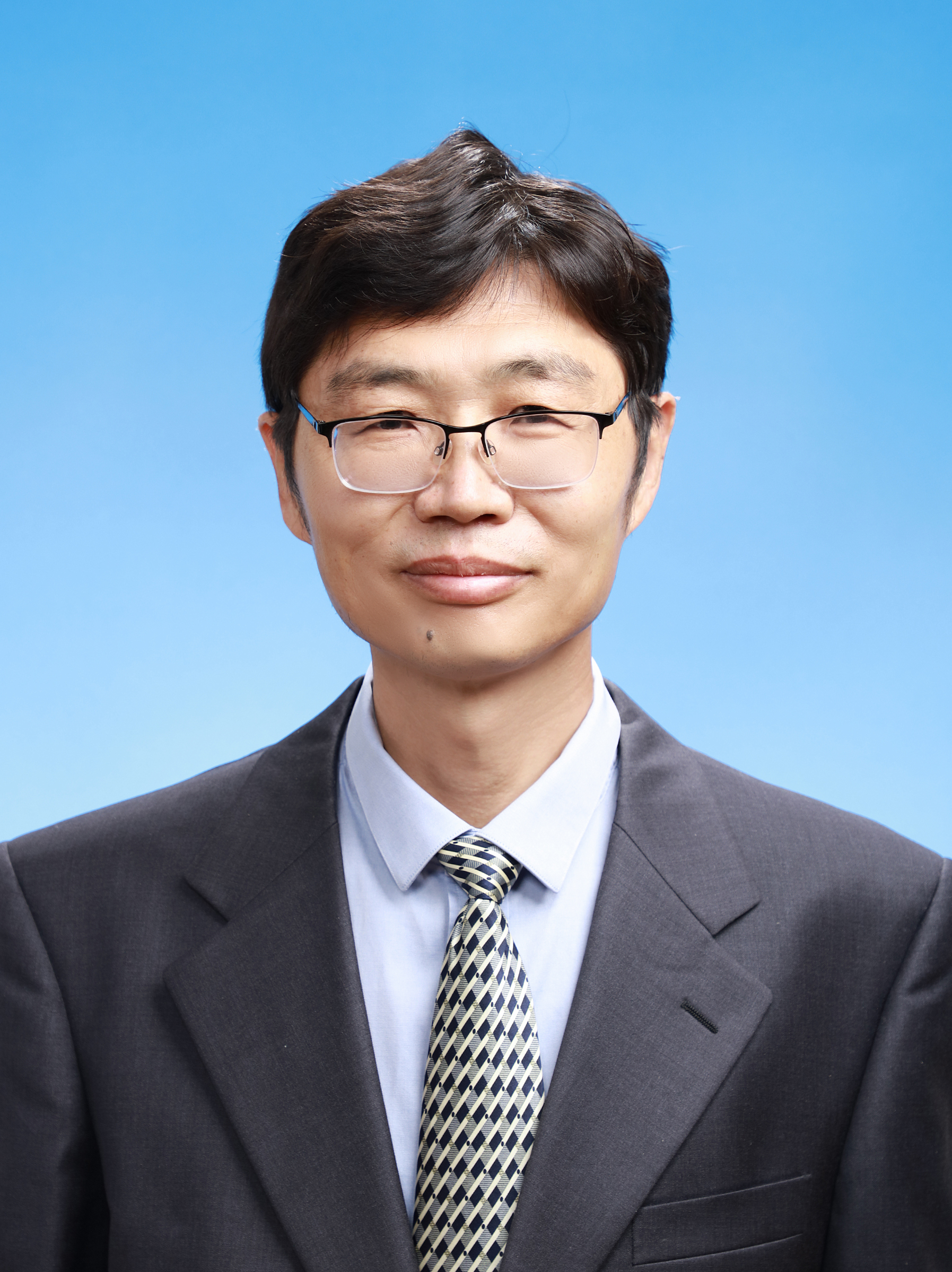 Jianqiao Yu