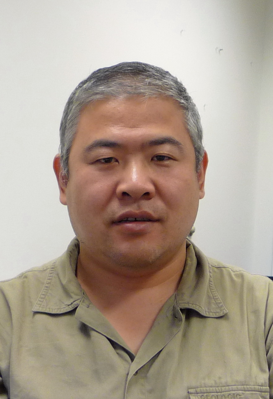 Junhui Zhang