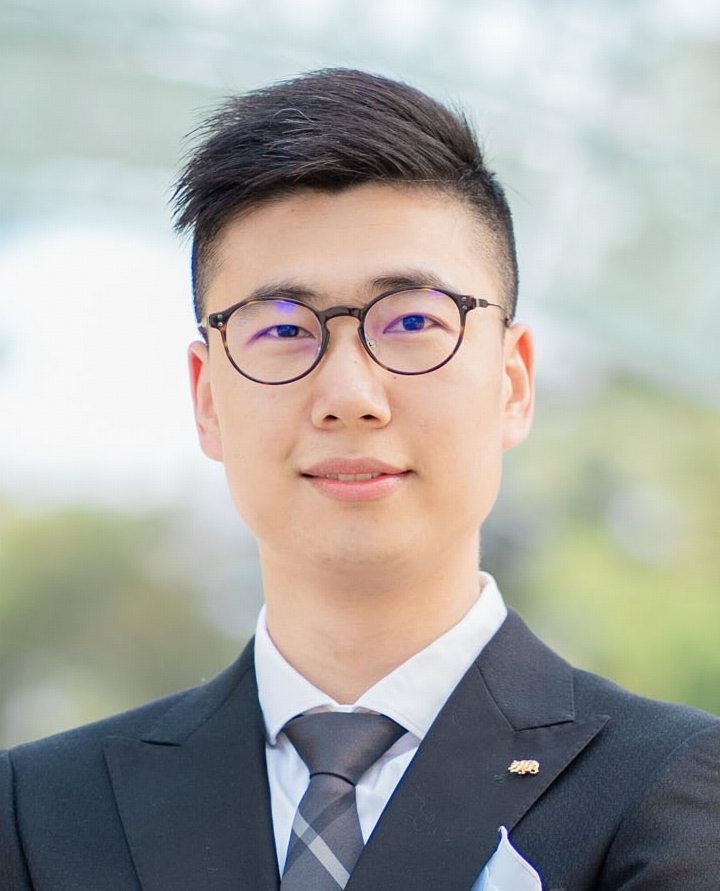 Quanwei Li