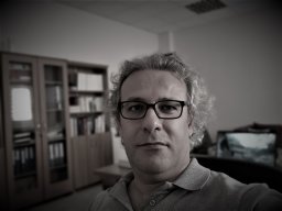 Hakim celik