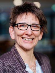 Anette E. Buyken