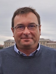 Róbert E. Gyurcsányi