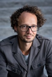 Kjetil A van der Wel
