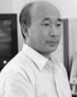 Zhonghua Li