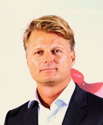 Thomas E Gundersen