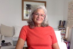 Christine J Winter