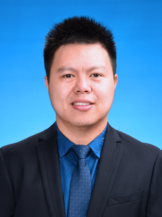 Junkun Yan