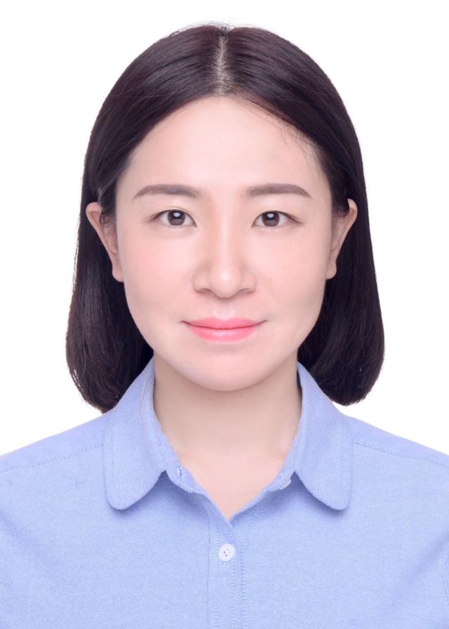 Shuang Zhong