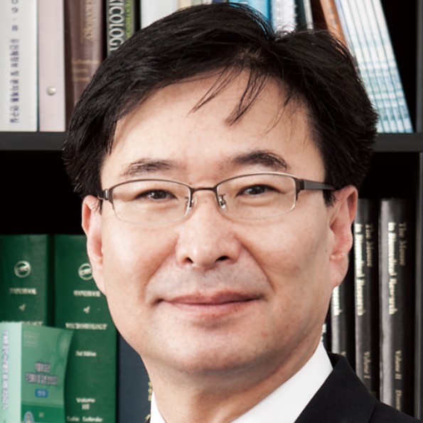 Hwan Mook Kim