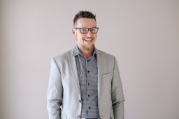 Lee Swales