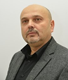 a băneş