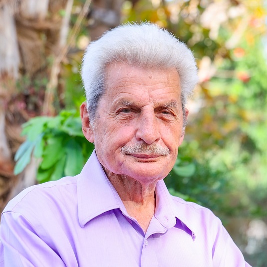 Yakir Aharonov