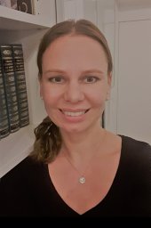 Alexia Larchen Costuchen