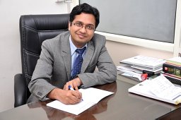 Singla Rajiv