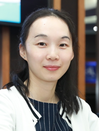 Ying Zhang