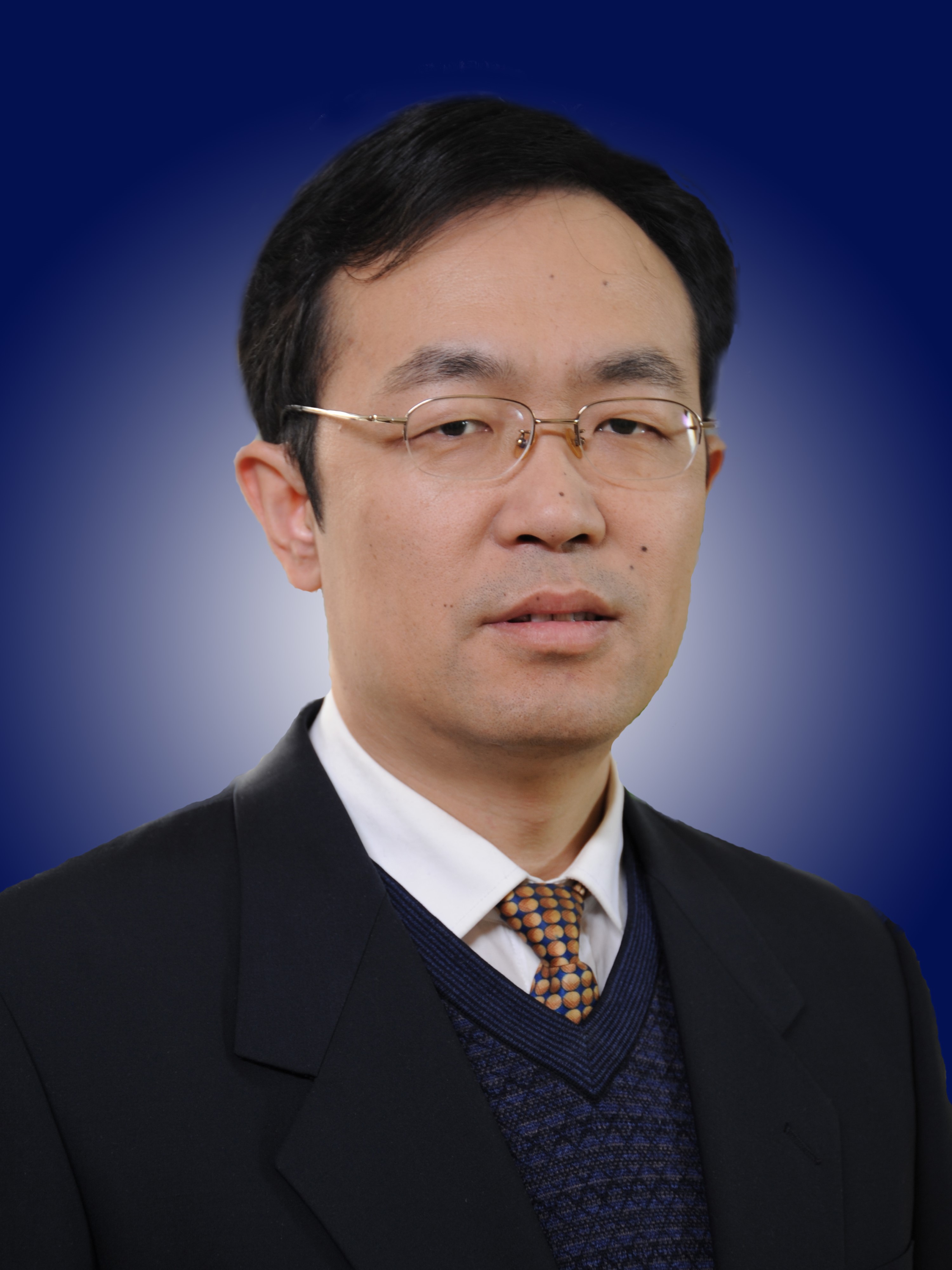 Jianzhong Fan