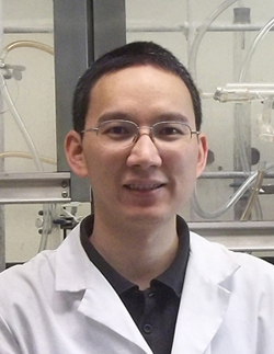 Deguang Huang