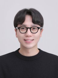 Hong-Gyun Lee