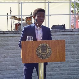 Abayomi T. Oluwabi