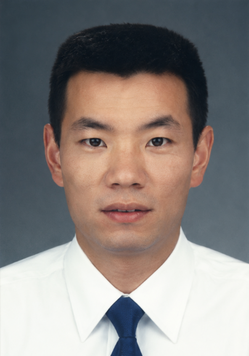 Xinjun Yang