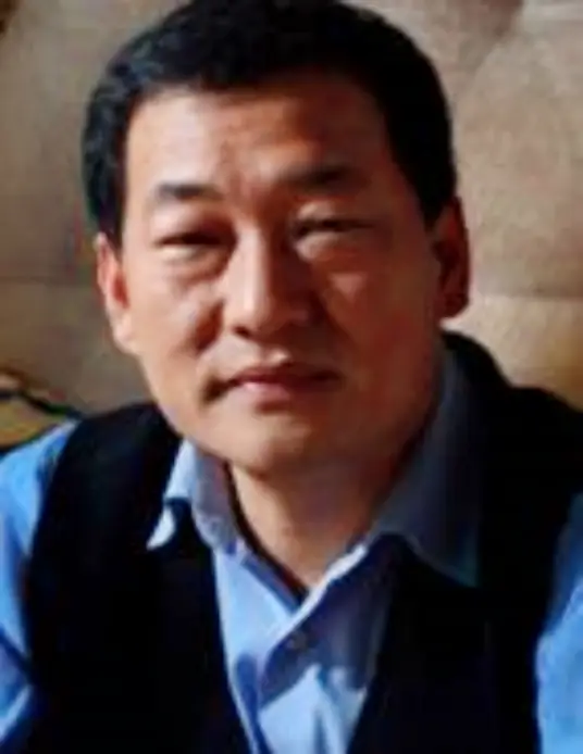 Jigang Zhang