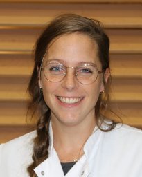 Annabel M Ruiter