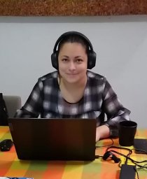 Laura Alfaro
