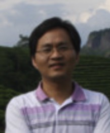 Zhiqun Huang