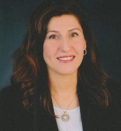 Zeynep Batur Caglayan Hale