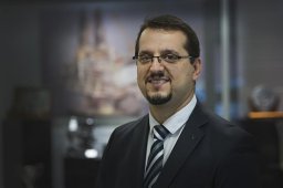Hodjat Shiri
