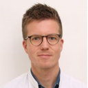 Sander M Van Schaik